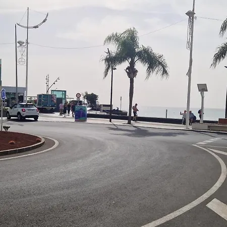 Lanzarote Playa Y Mar Arrecife